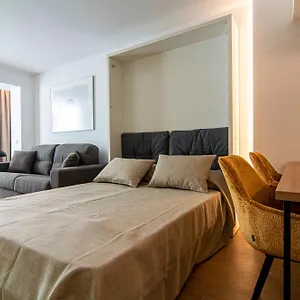 Apartament 1 Abril, Malaga
